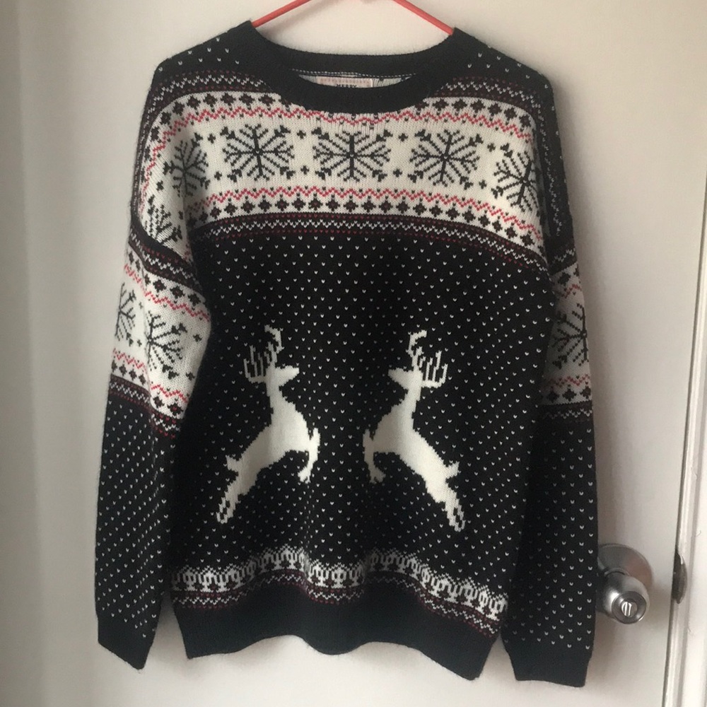 CHRISTMAS SWEATER